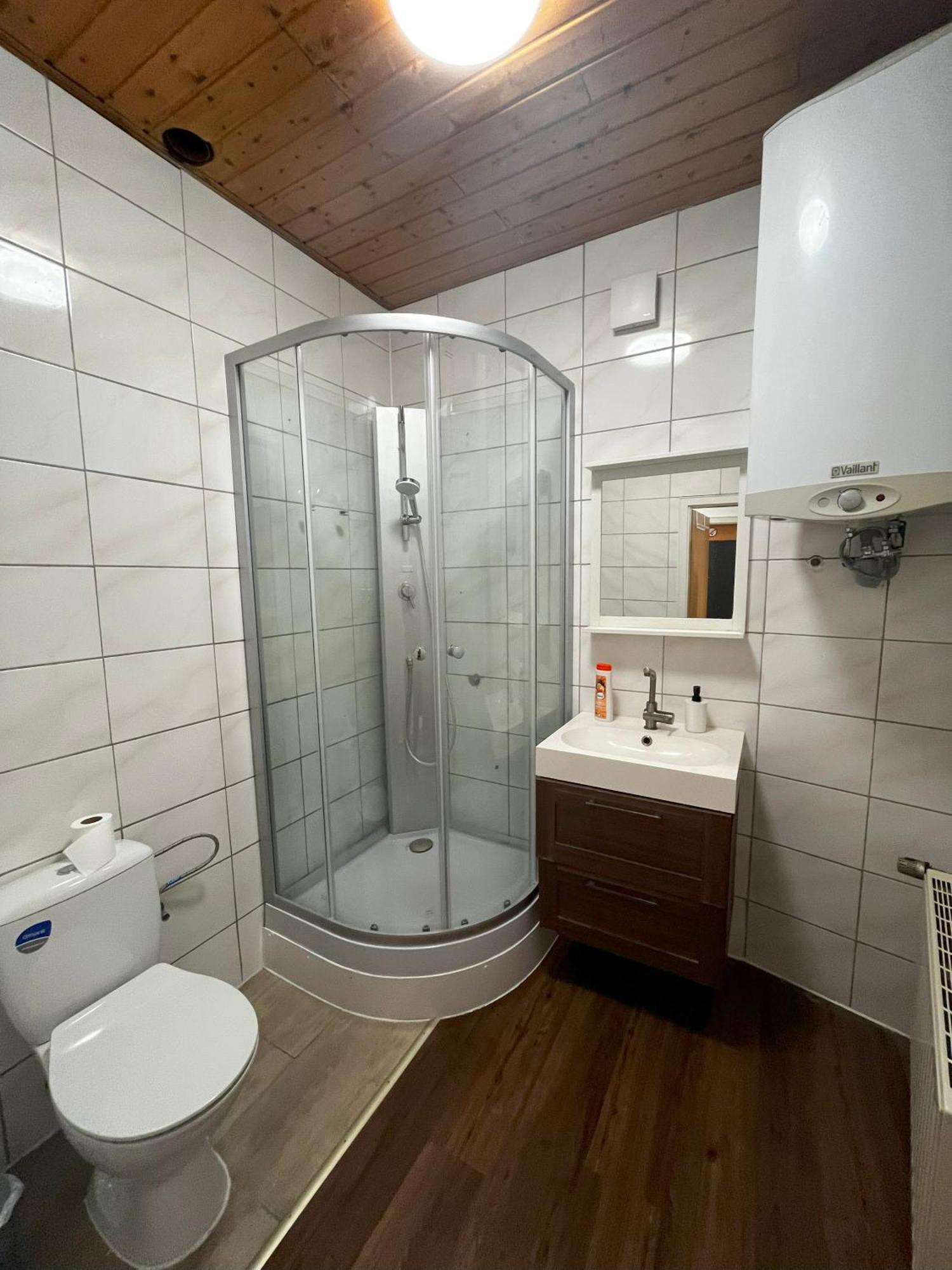 Spacious In Cologne, Near The Cathedral Apartamento Colónia