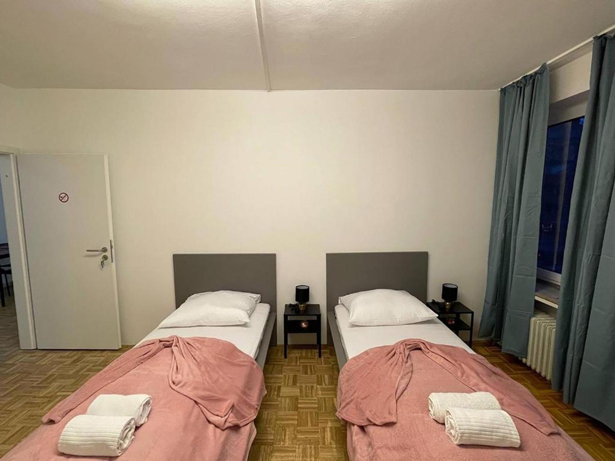Spacious In Cologne, Near The Cathedral Colónia